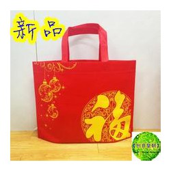 哪里有供應(yīng)批售杭州無紡布禮品袋，塑料薄膜定制